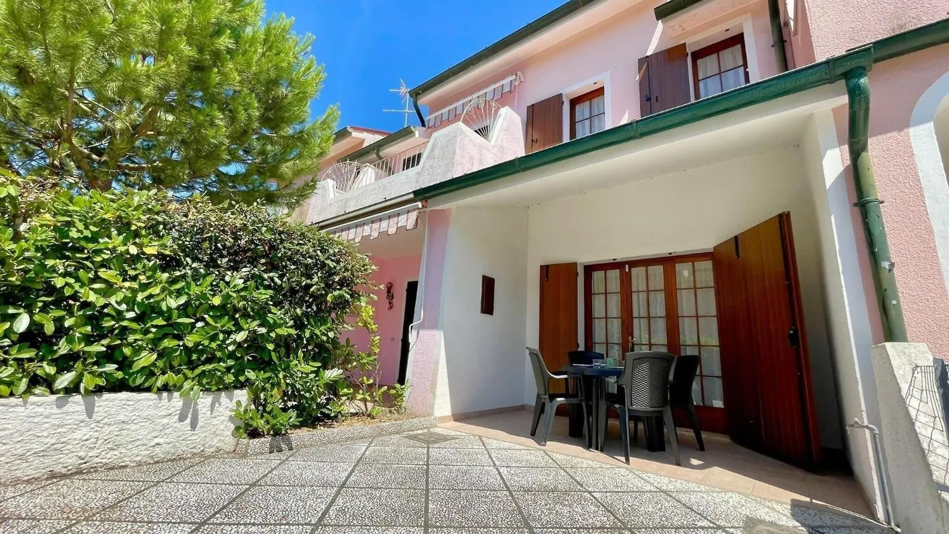 Holiday Home With Private Terrace Porto Santa Margherita di Caorle Italië